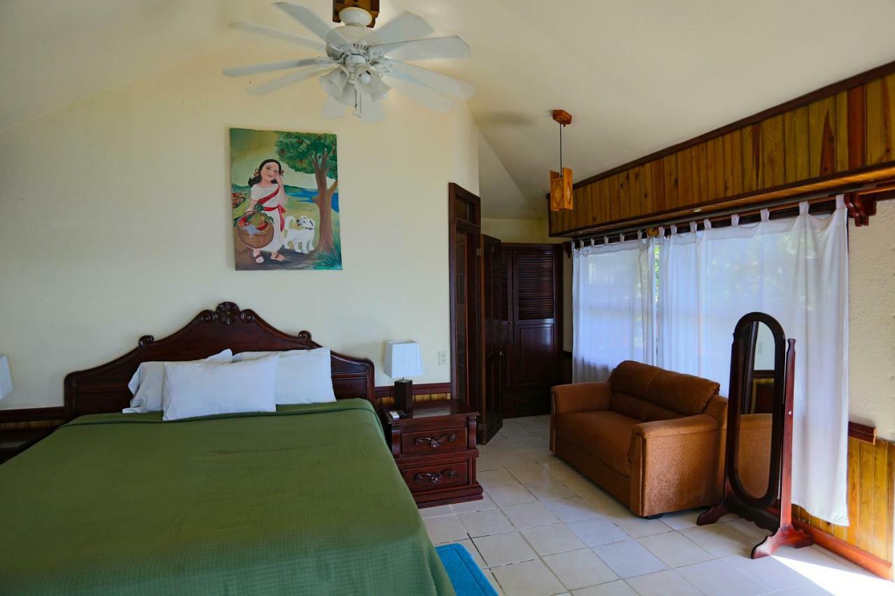 Fosters West Bay Resort Kültér fotó